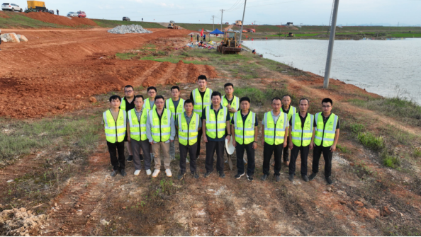 抗洪搶險(xiǎn)報(bào)導(dǎo)-迎“汛”而上，奔赴前線 -454.png